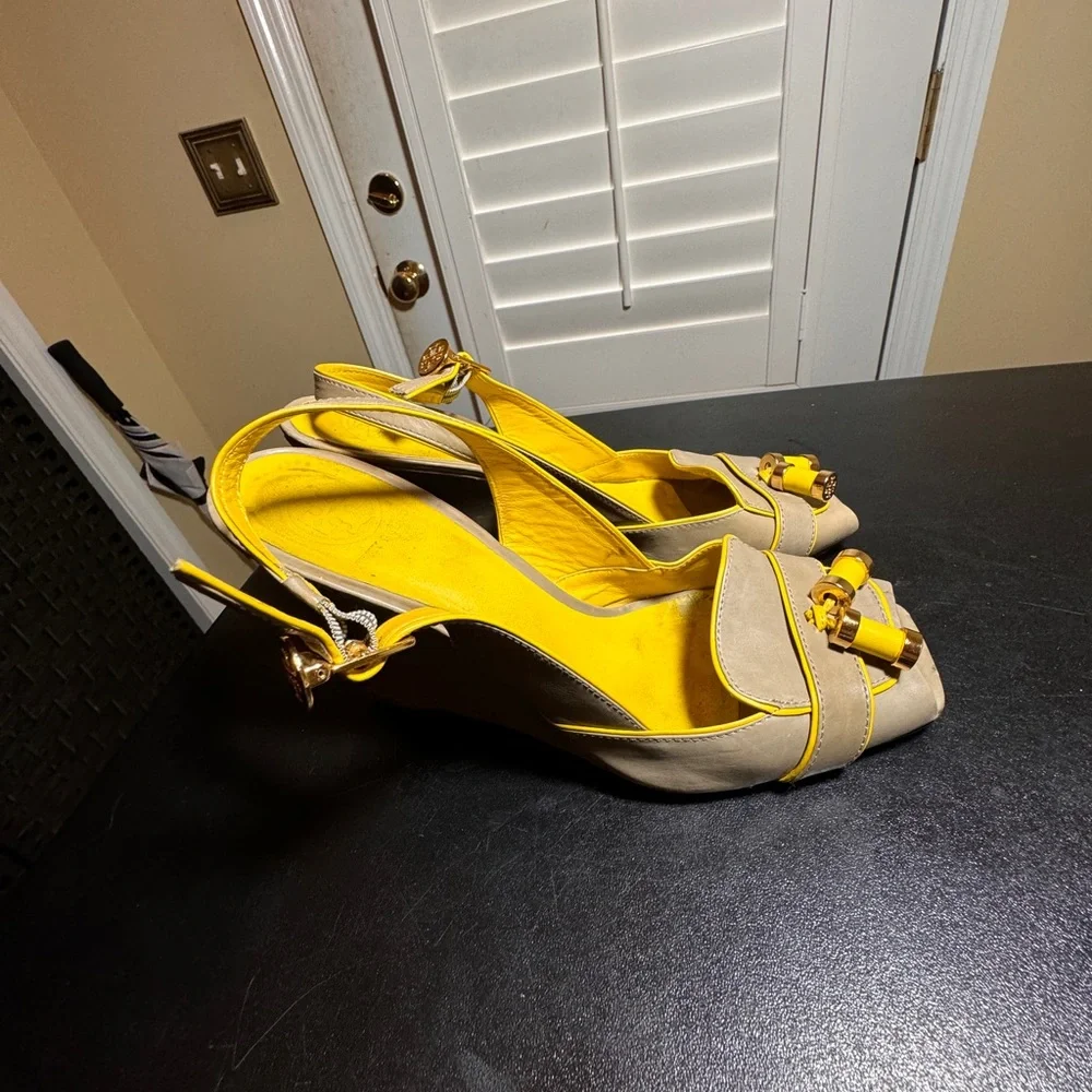 Tory Burch size 10  leather yellow / tan wedge slingback sandal